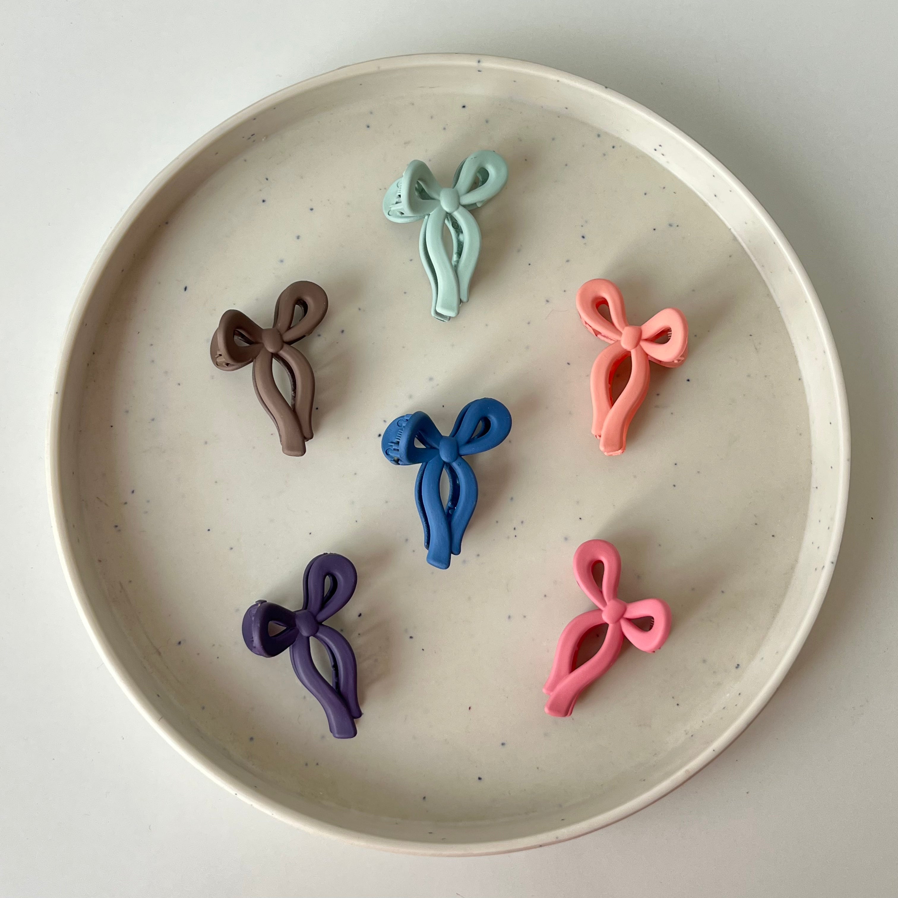 Matte Ribbon – Small Bow Hair Claw (Vault Set of 12)